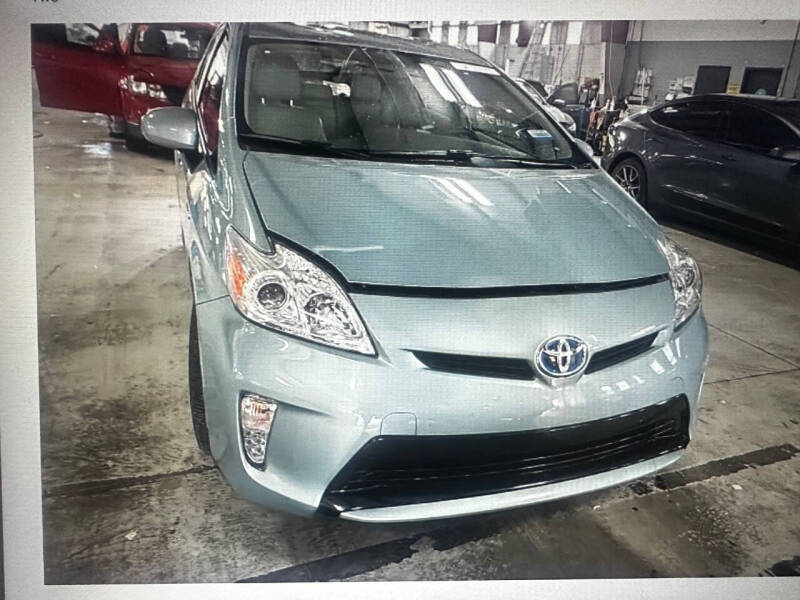 2013 Toyota Prius Two