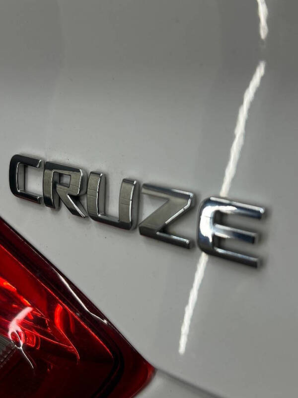 2018 Chevrolet Cruze LS Auto