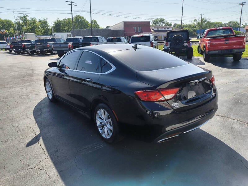 2016 Chrysler 200 C