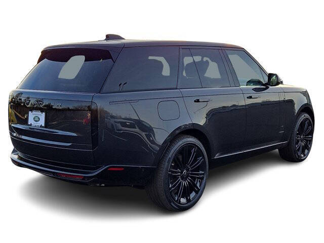 2025 Land Rover Range Rover P530 SE
