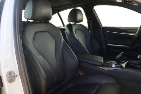 2019 BMW 5 Series 530i