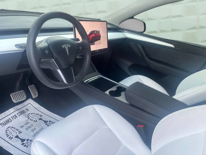 2023 Tesla Model Y Long Range