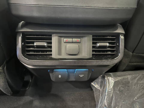 2023 Ford F-150 Lightning Platinum