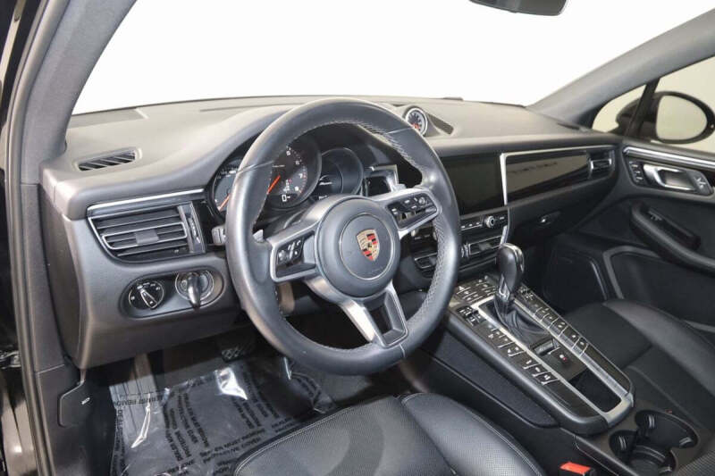 2020 Porsche Macan