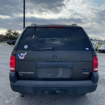 2005 Ford Explorer XLS