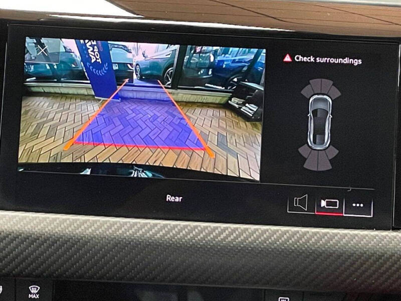 2024 Audi e-tron GT quattro Premium Plus