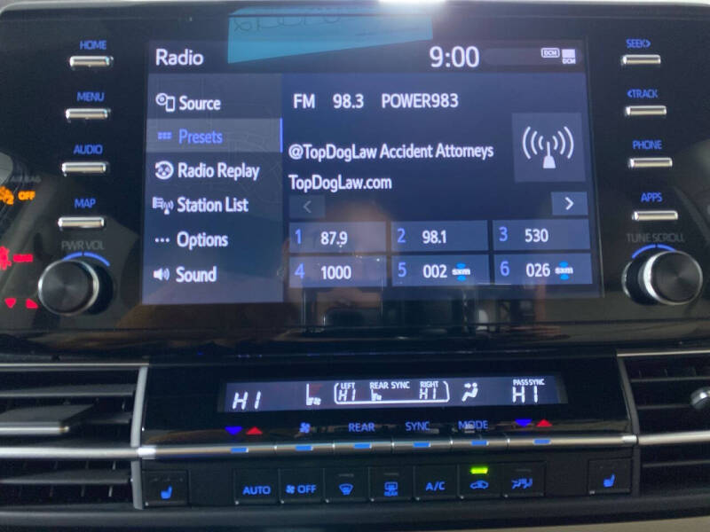 2023 Toyota Sienna XLE 7-Passenger