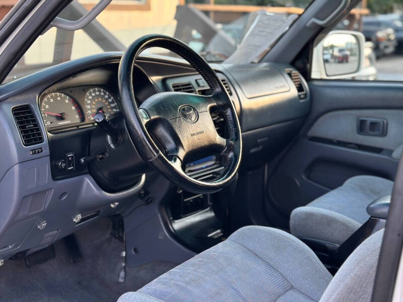 2000 Toyota 4Runner SR5