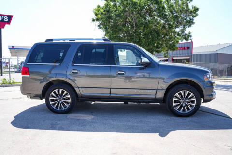 2016 Lincoln Navigator Select