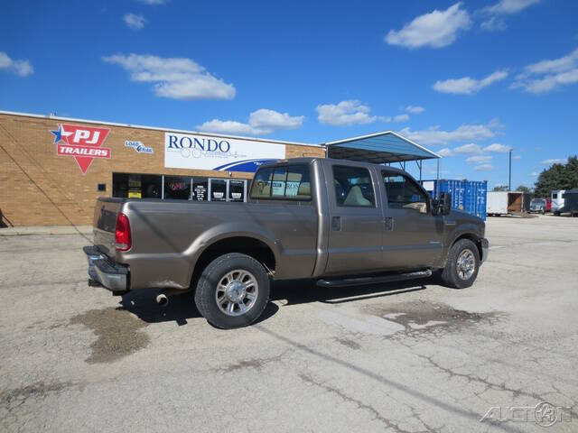 2007 Ford F-250 Super Duty for sale at Rondo Truck & Trailer in Sycamore IL