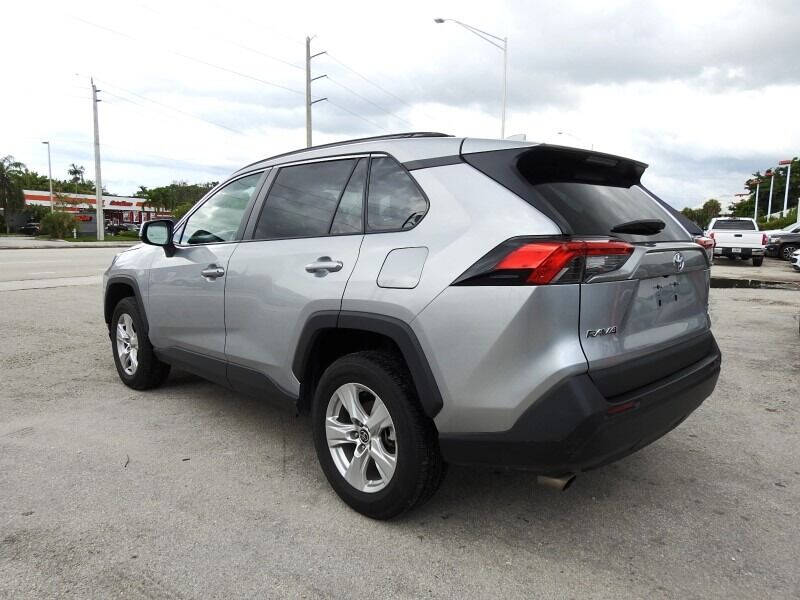 2021 TOYOTA RAV4 SUV / Crossover - $23,900
