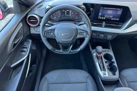 2026 Chevrolet Trax RS