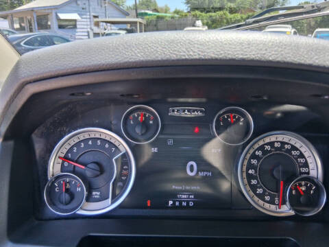 2016 RAM 1500 SLT