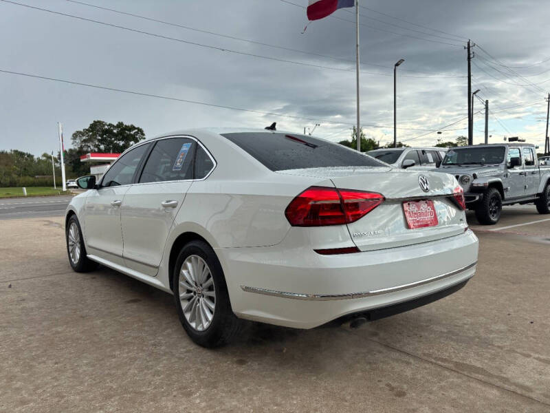 2016 Volkswagen Passat 1.8T SE