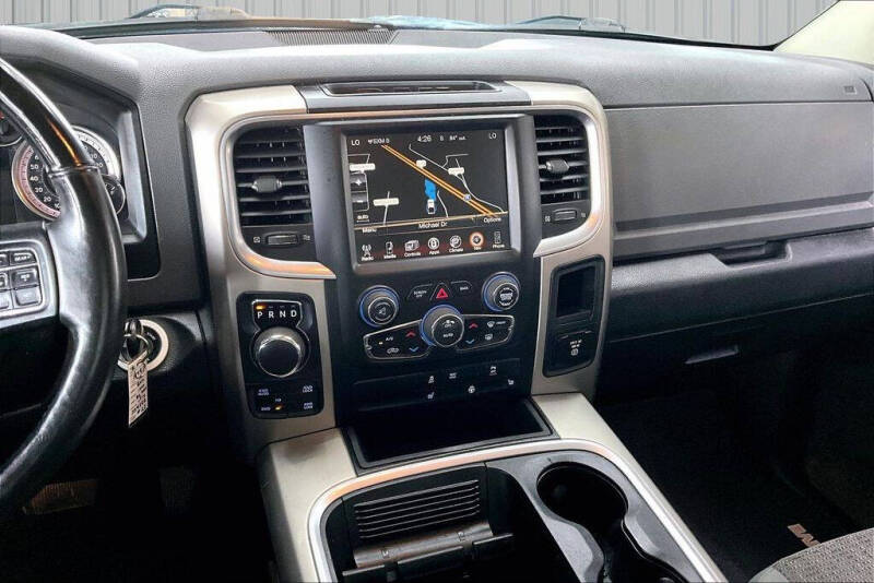 2017 RAM 1500 SLT