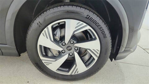 2025 Audi Q6 e-tron quattro Premium Plus