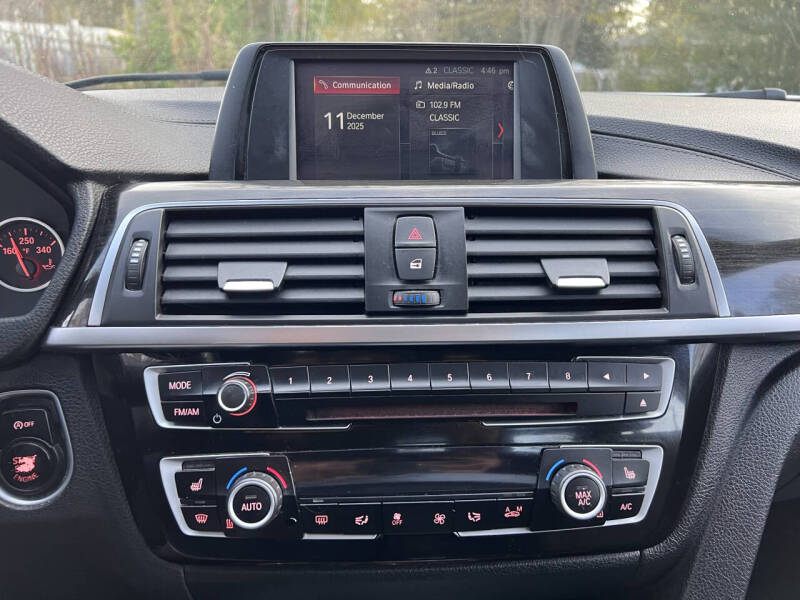 2018 BMW 3 Series 330i