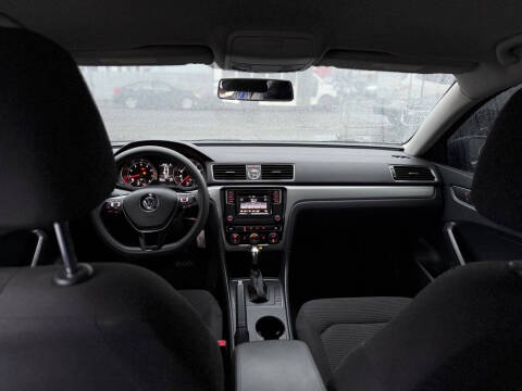 2016 Volkswagen Passat 1.8T S