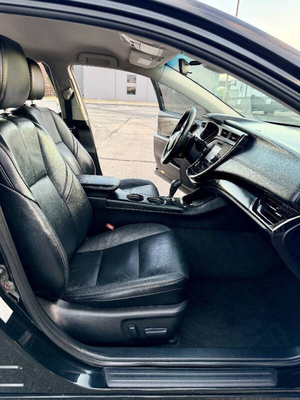 2017 Toyota Avalon XLE