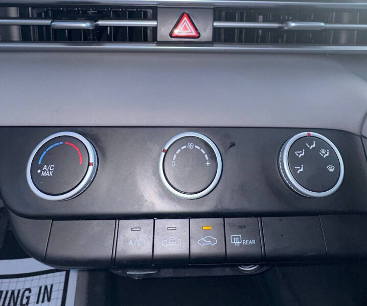 2021 Hyundai Elantra SE