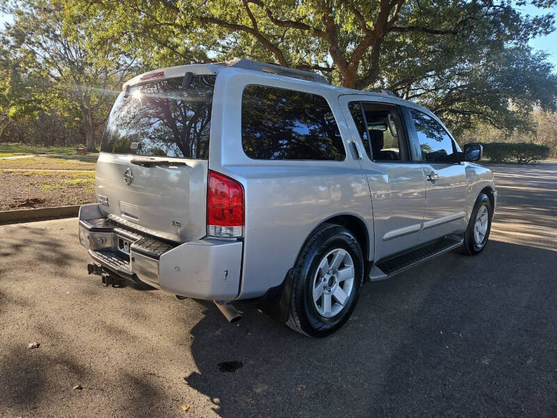 2004 Nissan Armada LE photo 3