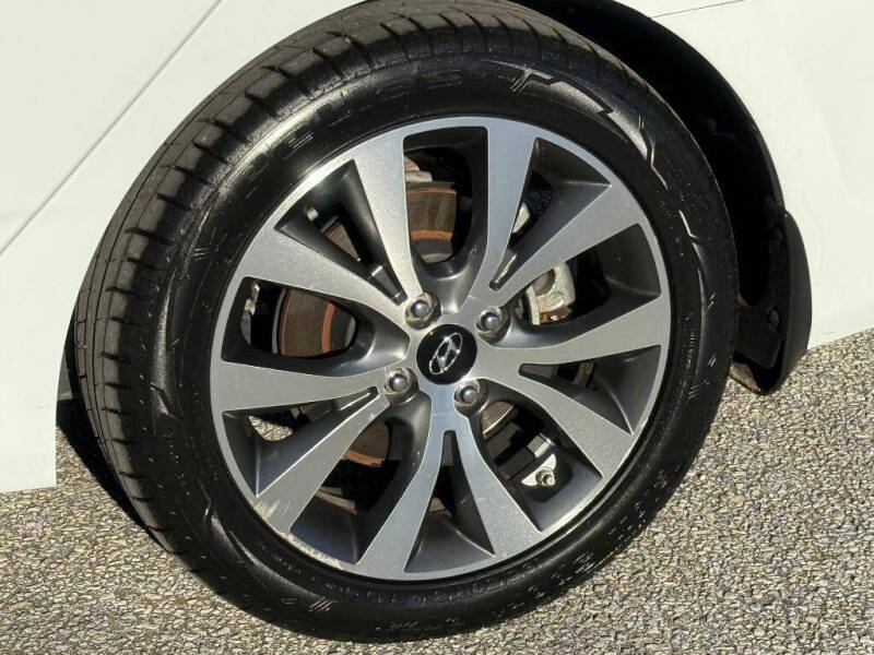 2017 Hyundai Accent Value Edition