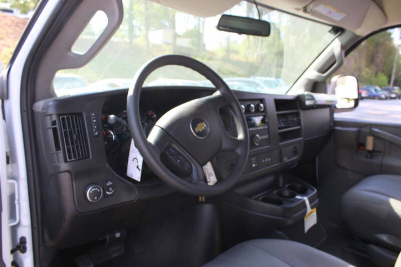 2026 Chevrolet Express 2500