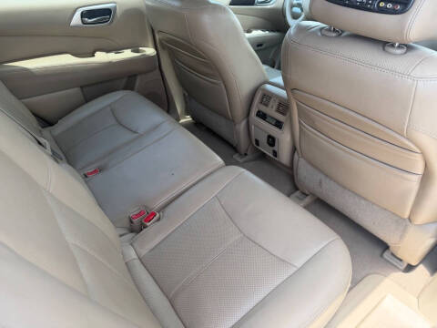 2013 Nissan Pathfinder Platinum