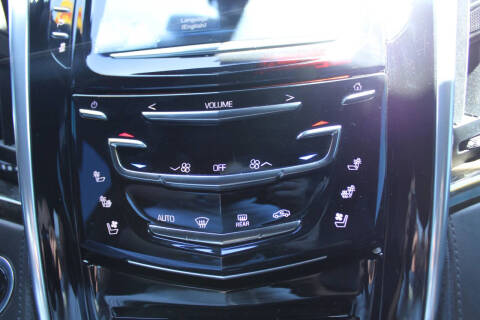 2019 Cadillac Escalade Platinum