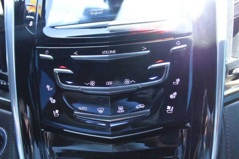 2019 Cadillac Escalade Platinum