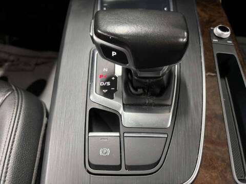 2018 Audi Q5 2.0T quattro Premium Plus