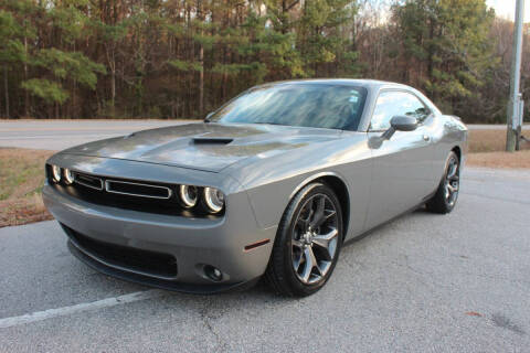 2018 Dodge Challenger SXT Plus