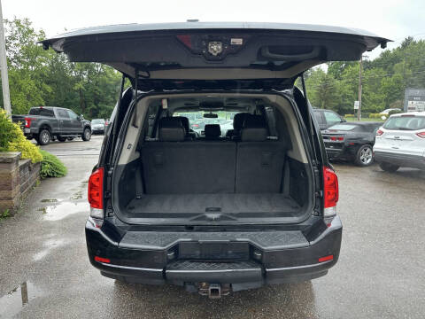 2012 Nissan Armada SV