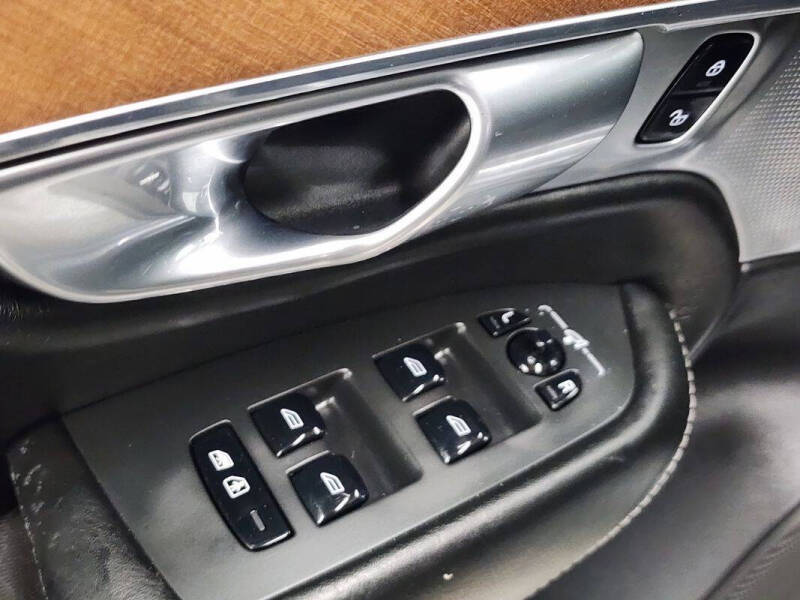 2017 Volvo XC90 T6 Inscription