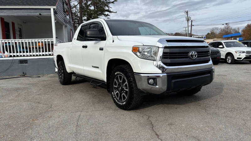 2014 Toyota Tundra SR5