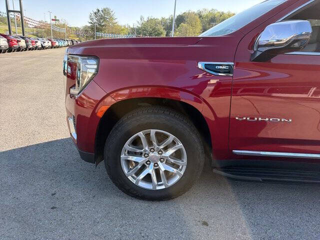 2023 GMC Yukon XL SLT
