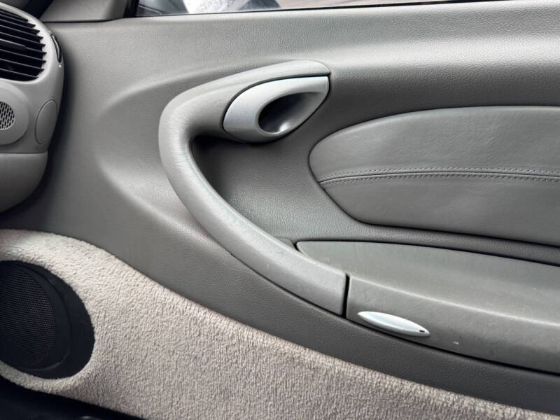 2001 Porsche 911 Carrera