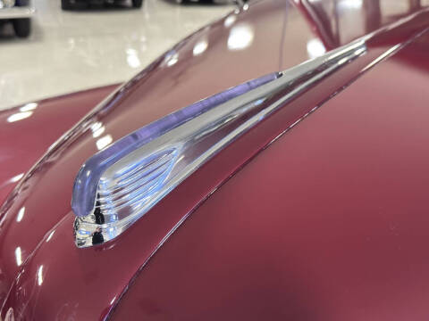 1948 Ford Super Deluxe
