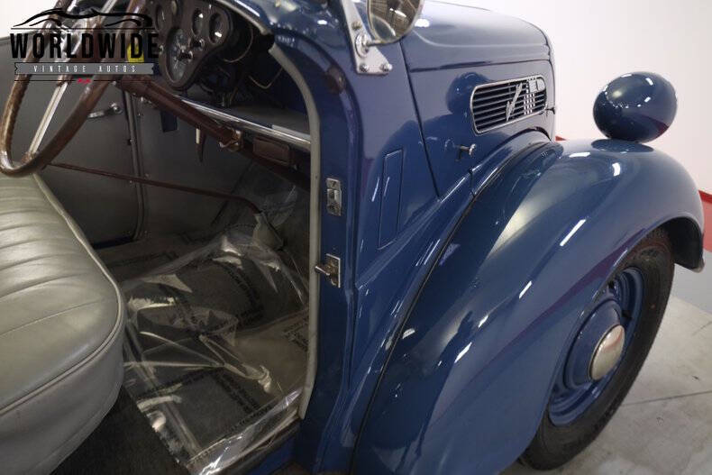 1949 Ford Anglia
