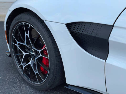 2021 Aston Martin Vantage