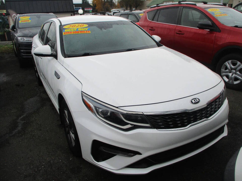 2020 Kia Optima LX's photo