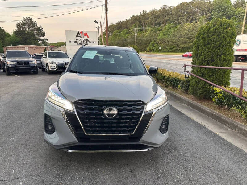 2022 Nissan Kicks SR