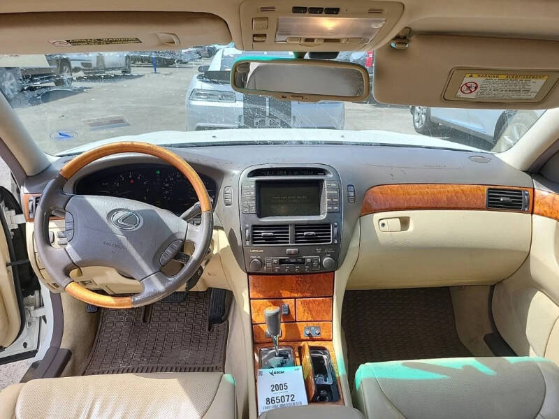 2005 Lexus LS 430