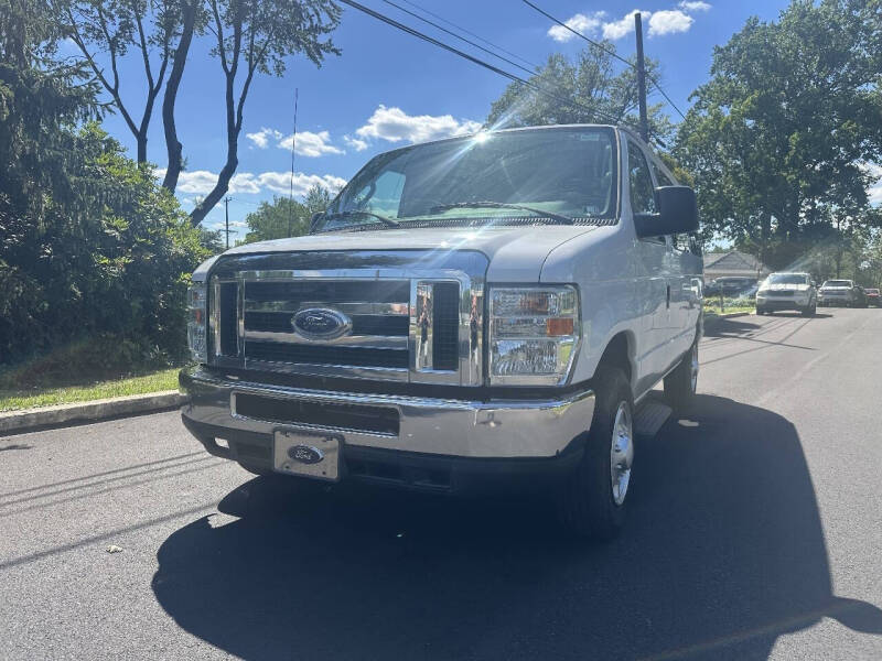 2013 Ford E-Series E-350 SD XL