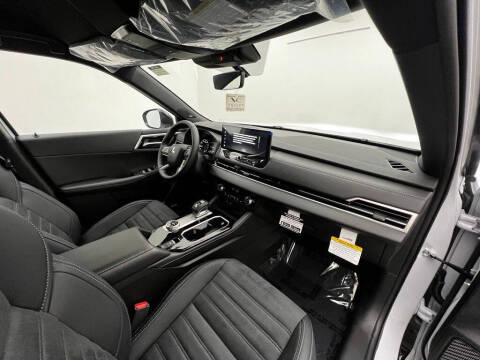 2026 Mitsubishi Outlander LE