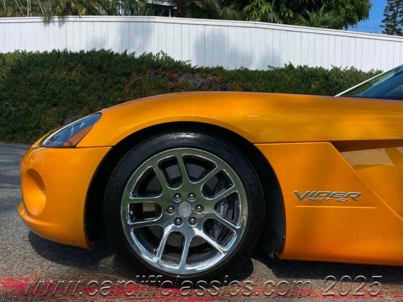 2003 Dodge Viper SRT-10