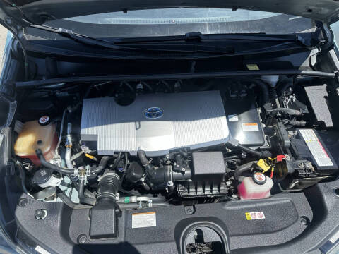 2017 Toyota Prius Two