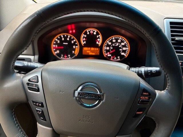 2013 Nissan Armada SV