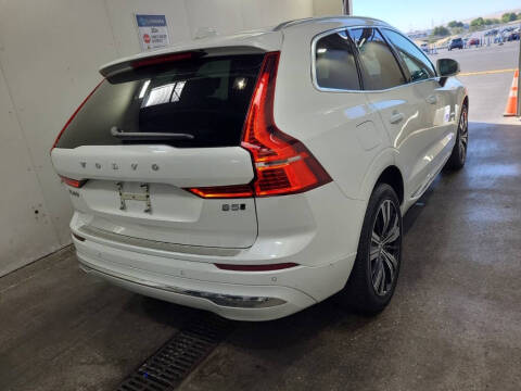 2023 Volvo XC60 B5 Plus Bright Theme