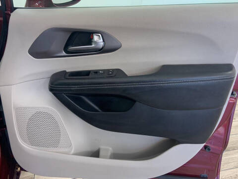 2021 Chrysler Pacifica Hybrid Touring L